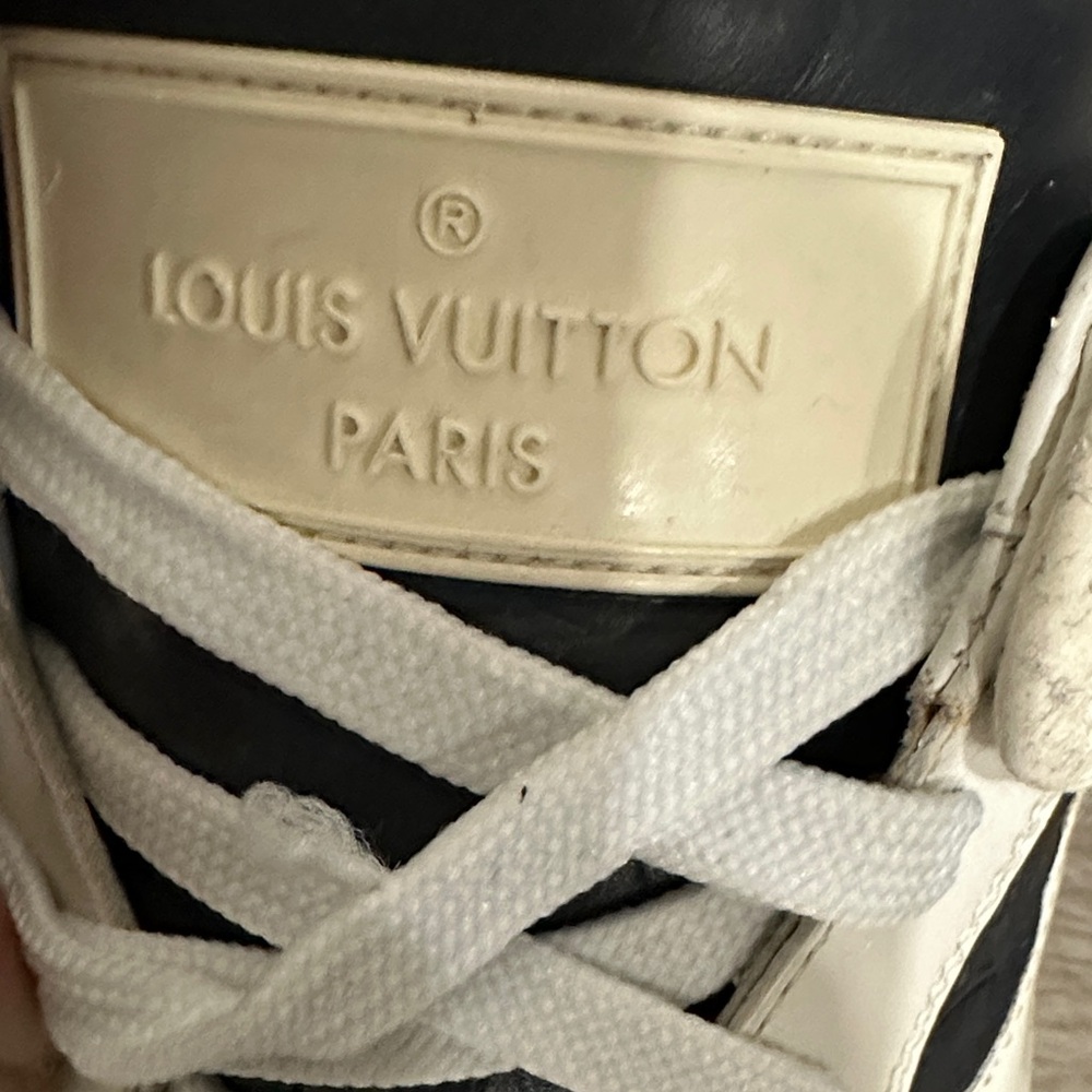 Louis Vuitton Black and White Shoe Insole - Picture 11 of 14